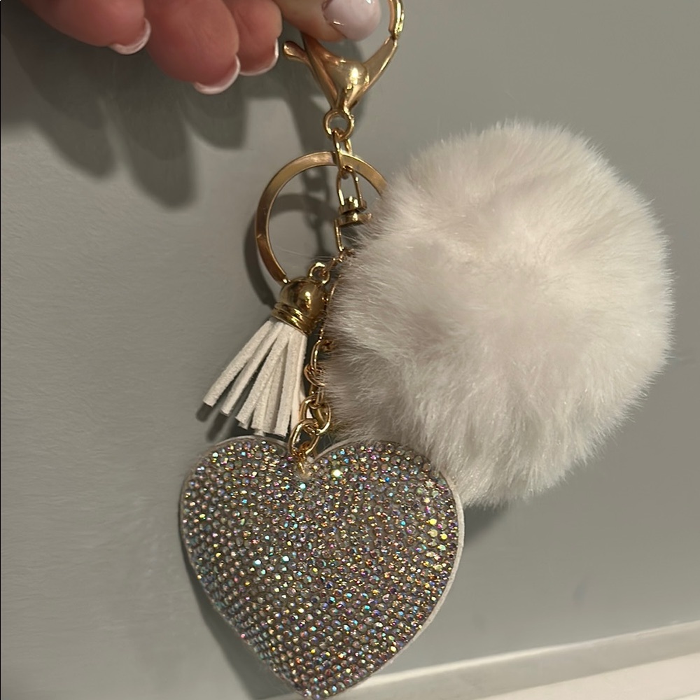 Elegant White and Gold Heart Keychain/bag charm
